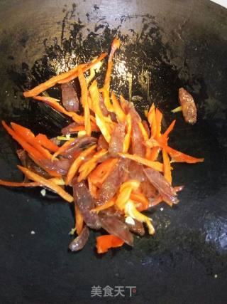 Stir-fried Sausage with Shredded Radish recipe