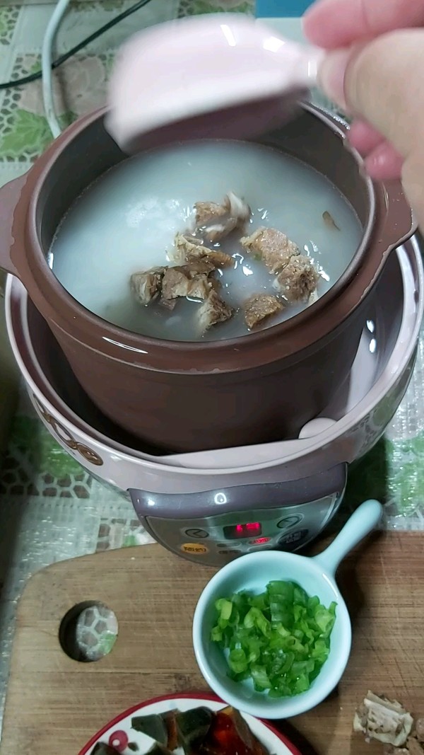 Preserved Egg Beef Porridge recipe