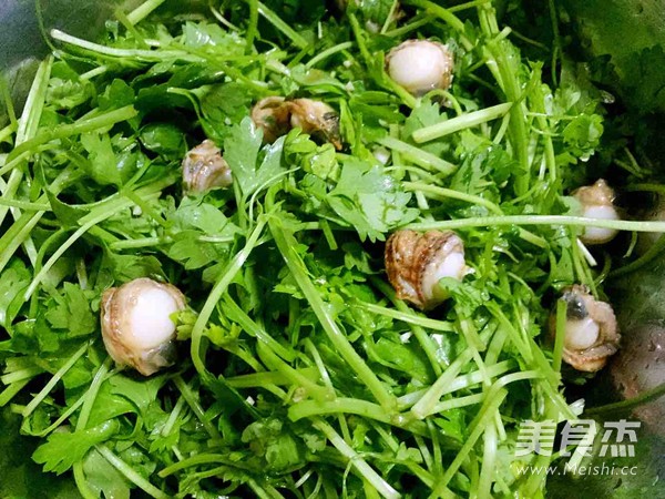 Pearl Cloves Mixed with Parsley recipe