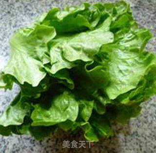 Stir-fried Lettuce with Clove Fish recipe