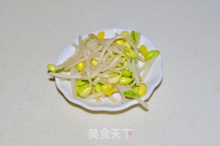 Replicating Yunnan's Classic Delicacy-crossing Bridge Rice Noodles recipe