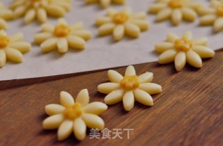 Chocolate Daisies recipe