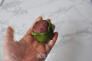 Strawberry Daifuku with Green Sauce recipe