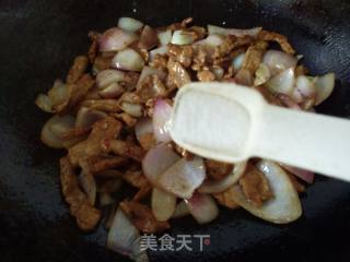 Fried Pork with Onion recipe