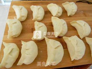 Steamed Dumplings with Squash, Green Pepper and Ham recipe