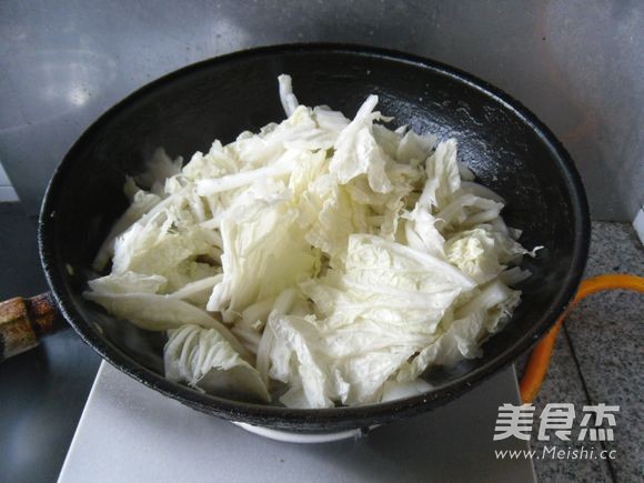 Stewed Cabbage with Pork Skin recipe