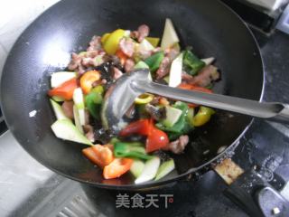 Three Color Chili Pork Slices recipe