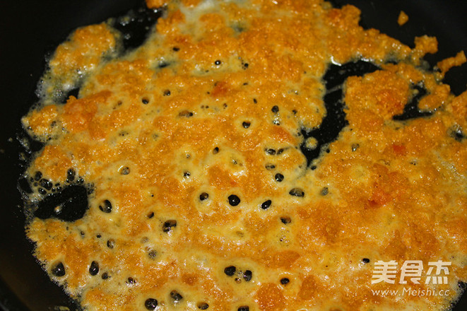 Baked Pumpkin with Salted Egg Yolk recipe