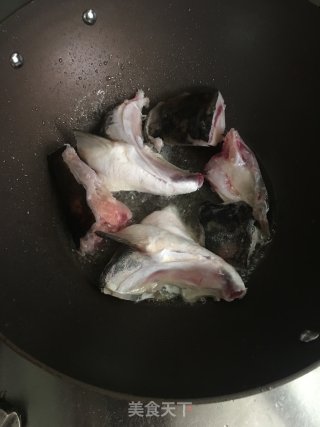 Braised Fish Head with Yuba recipe