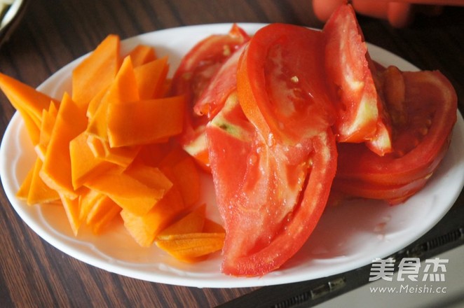 Stir-fried Kale with Tomato recipe