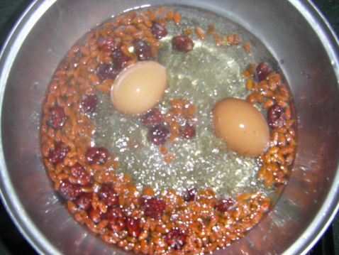 Egg Red Date Cotoneaster Soup recipe