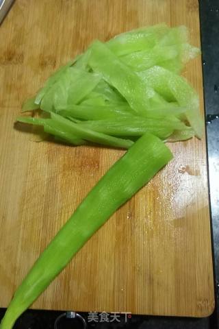 Stir-fried Pork with Lettuce recipe