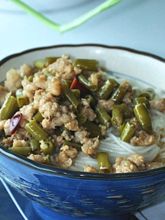 Capers Minced Pork Noodles recipe