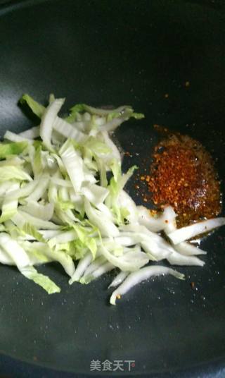 Spicy Stir-fried Cabbage with Sweet Potato Vermicelli recipe