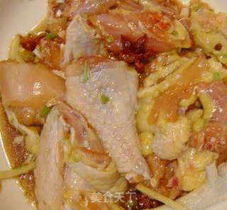 Nutritious and Delicious Match------------ Steamed Chicken with Ginkgo and Bamboo Fungus recipe