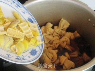 Braised Pork with Bamboo Shoots and Bamboo Shoots recipe