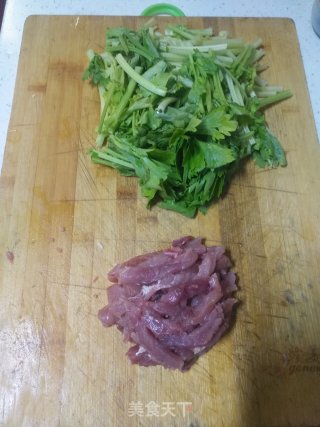 Stir-fried Shredded Pork with Celery recipe