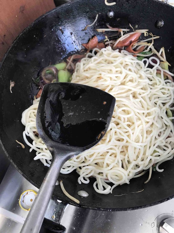 So Simple and Delicious Home-cooked Fried Noodles recipe