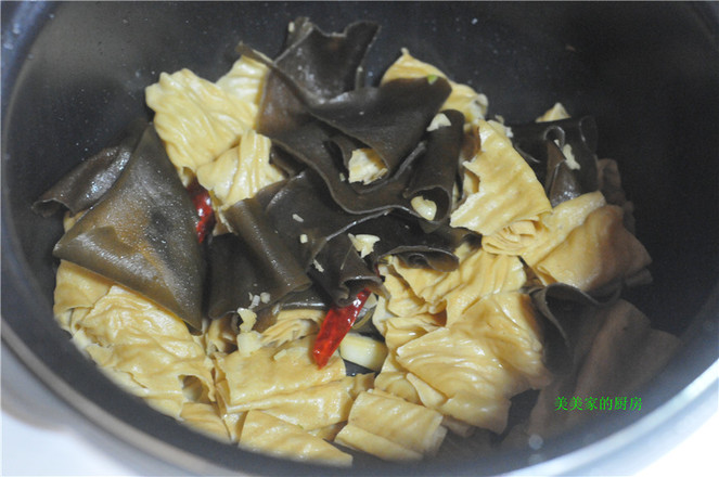 Seaweed Stewed Bean Curd recipe
