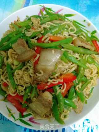 Braised Noodles with Beans recipe