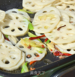 Hot and Sour Lotus Root Slices recipe