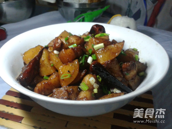 Braised Pork Belly with Potatoes recipe