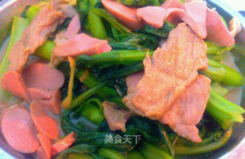 Stir-fried Cabbage Heart with Sausage and Lean Meat recipe