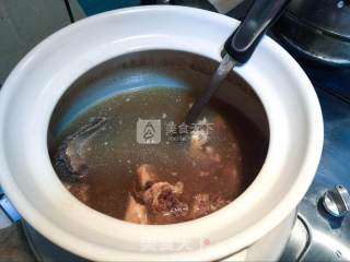 Snails, Cordyceps Flower and Dragon Bone Soup recipe