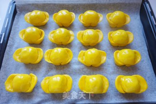 [tianjin] Yuanbao Egg Yolk Crisp recipe