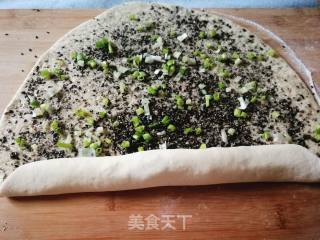 Black Sesame Flower Roll recipe