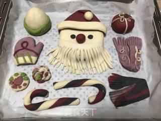 Christmas Pattern Buns recipe
