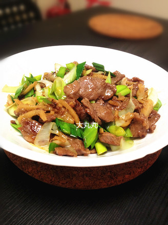 Stir-fried Lamb with Scallions recipe