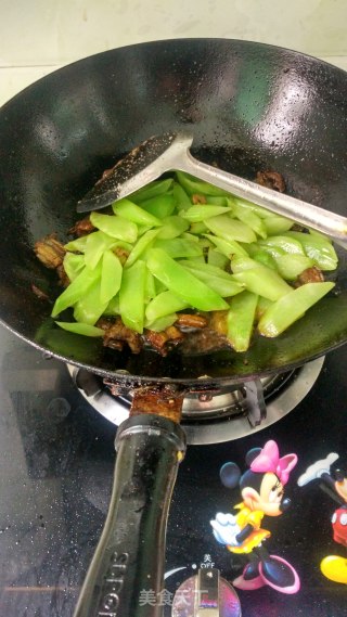 Lettuce and Rice Field Eel recipe