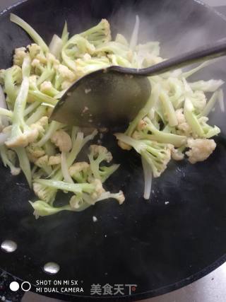 Dry Stir-fried Organic Cauliflower recipe