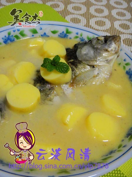 Tofu Crucian Carp Soup recipe