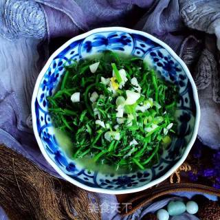 Garlic Alfalfa Sprouts recipe