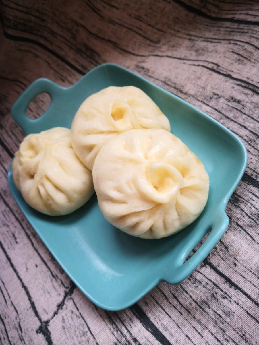 Celery Buns with Fungus recipe