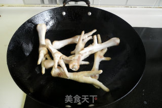Grilled Tofu Knot with Chicken Feet recipe