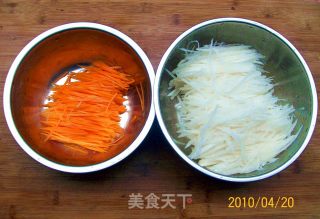 Sour and Spicy Two Hearts, Also Known As Sour and Spicy Carrot and Cabbage recipe