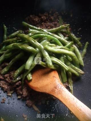 Stir-fried Carob (beef) recipe