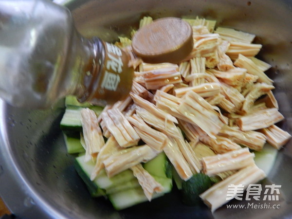 Cold Cucumber Yuba recipe