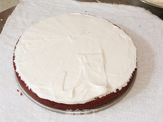 Minimalist Style. Red Velvet Birthday Cake recipe