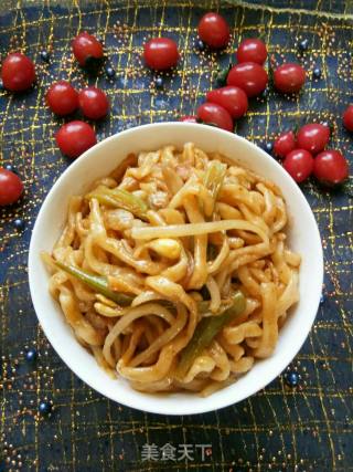 Braised Noodles with Eggplant and Beans recipe