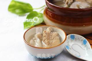 Lotus Root Pork Ribs Soup recipe