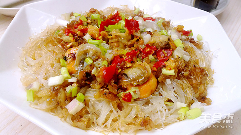 Golden Garlic Seafood Steamed Vermicelli recipe