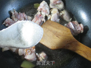 Fried Bullfrog with Snow Peas recipe