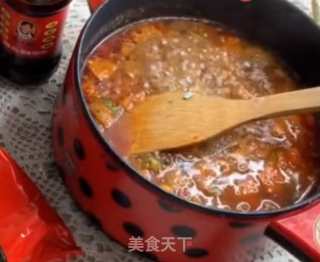 Restore Zhang Yunlei's New Way of Eating Instant Noodles. The Taste is Too Sour and Refreshing. Please Allow Me to Have A Cup of Wuzhen Powder to Crush It~ recipe