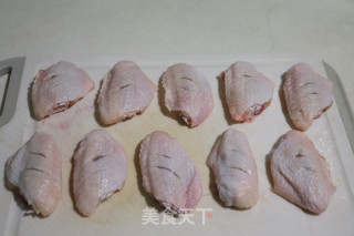 Chicken Wings with Barbecued Pork Sauce recipe