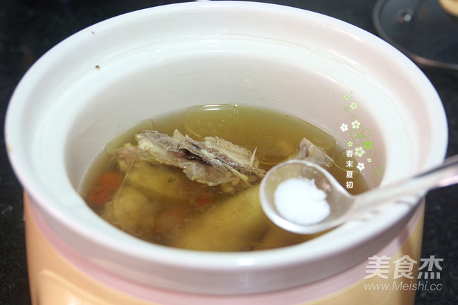 Chinese Wolfberry Stewed Chicken Soup recipe