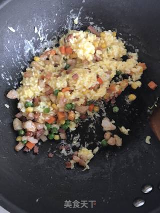 Fried Rice with Golden Shrimp and Egg recipe